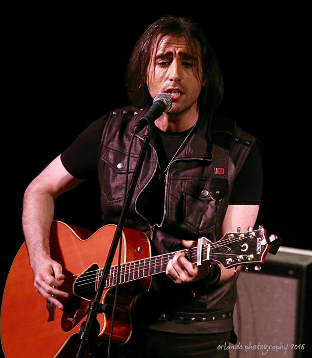 Peter Tentindo - Live - Acoustic Guitar